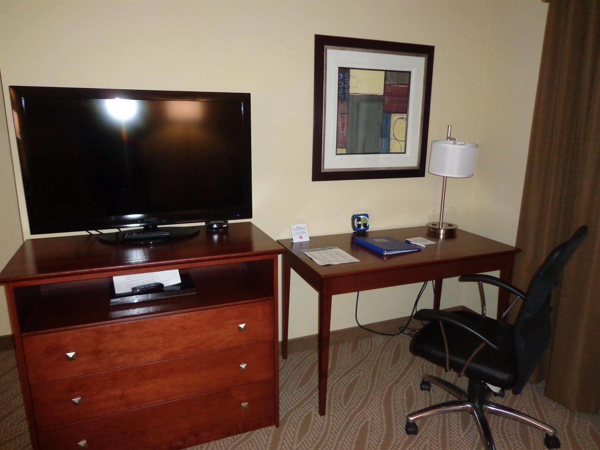 Cobblestone Inn & Suites - Marquette מראה חיצוני תמונה