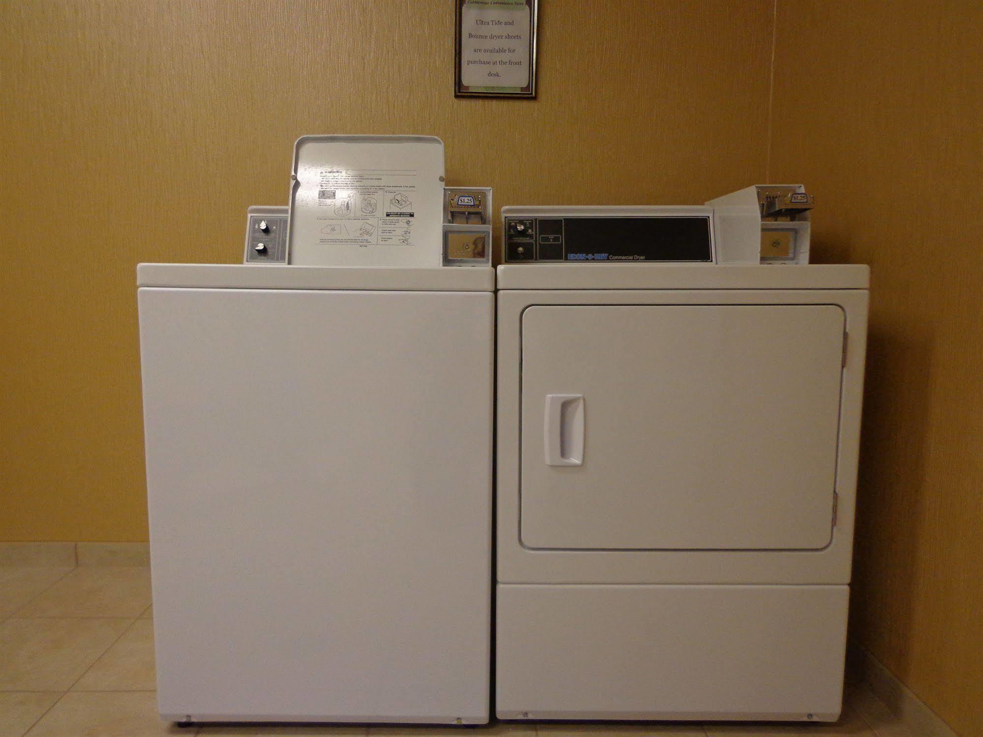 Cobblestone Inn & Suites - Marquette מראה חיצוני תמונה