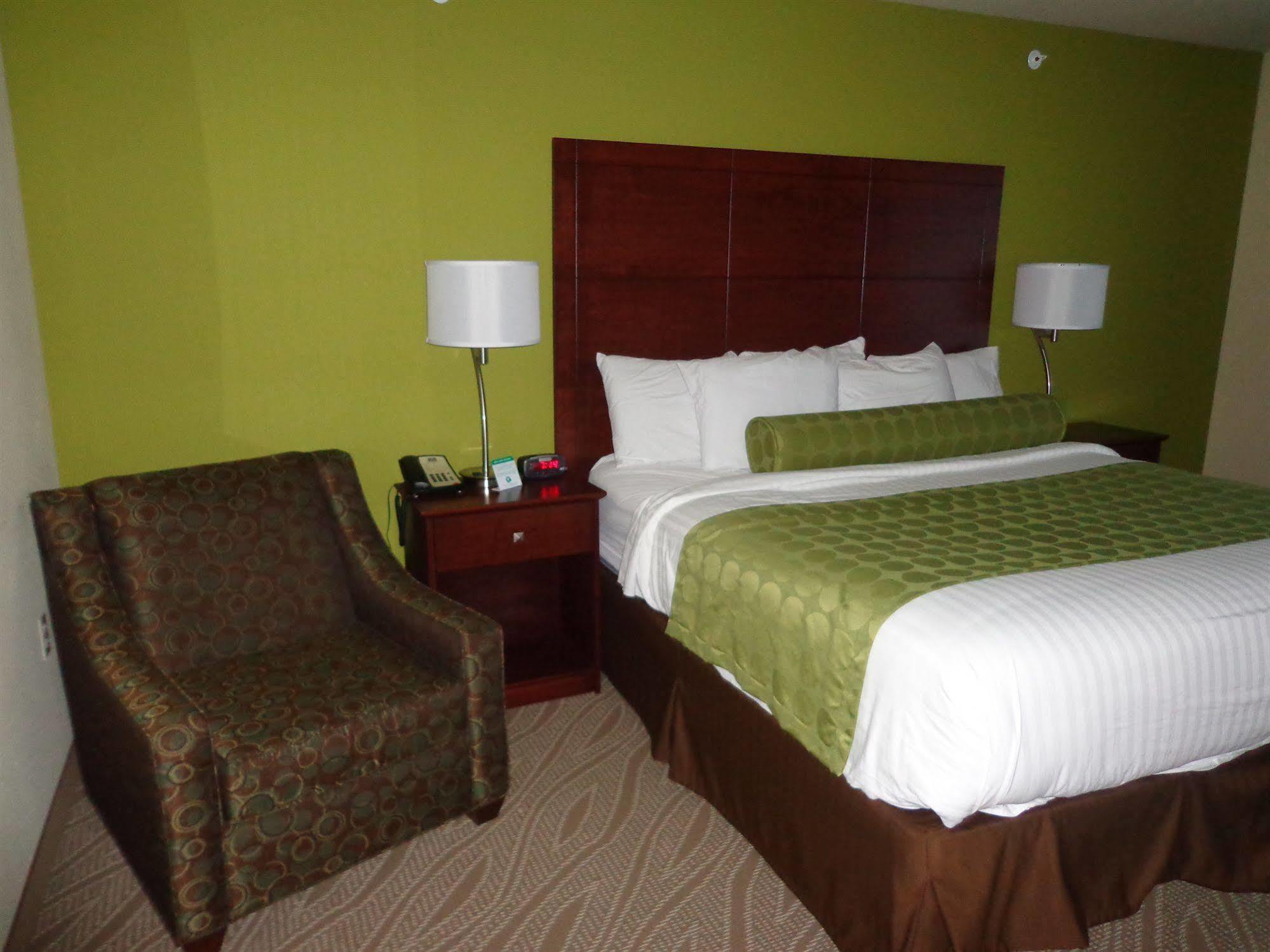 Cobblestone Inn & Suites - Marquette מראה חיצוני תמונה