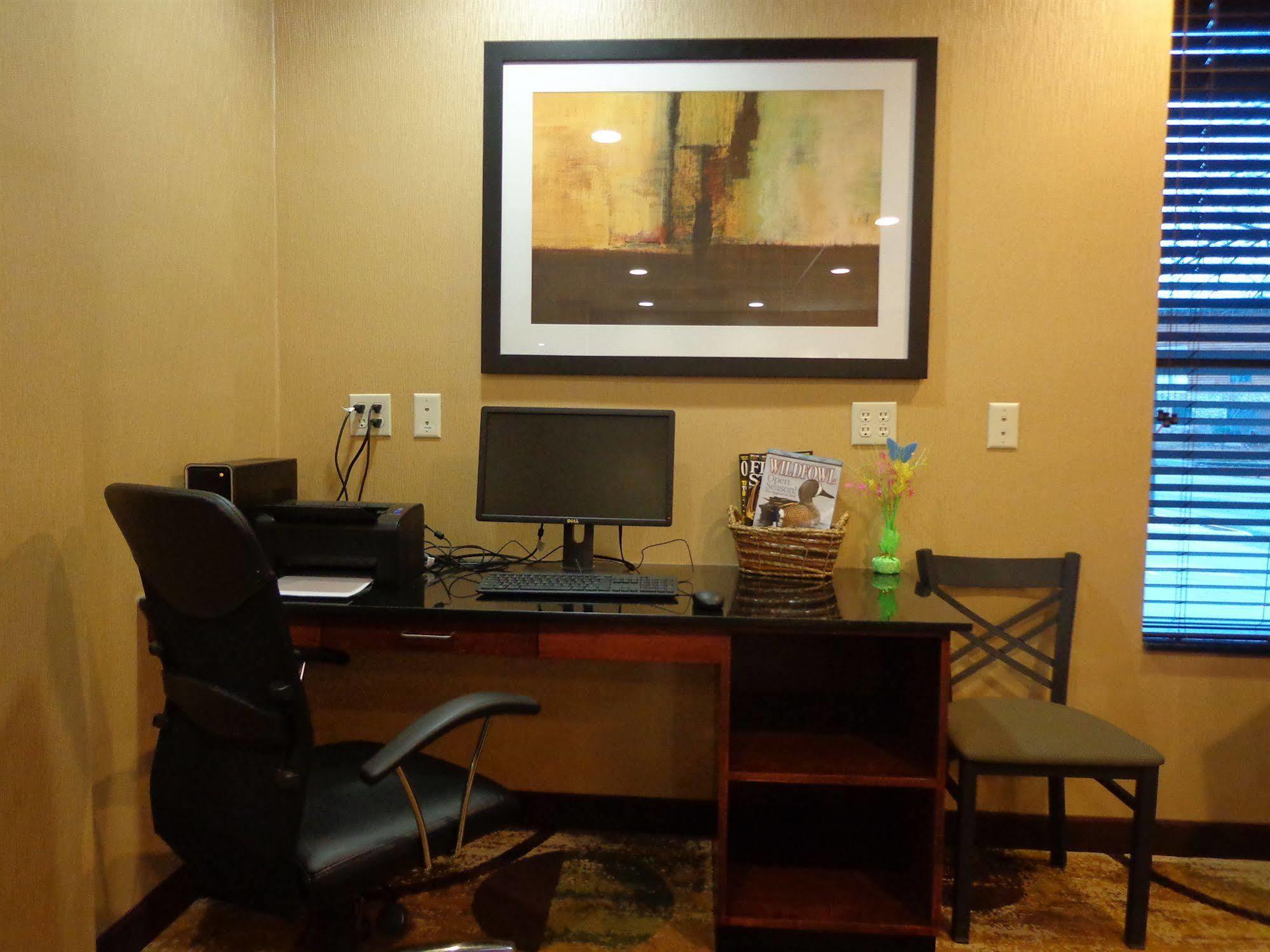 Cobblestone Inn & Suites - Marquette מראה חיצוני תמונה